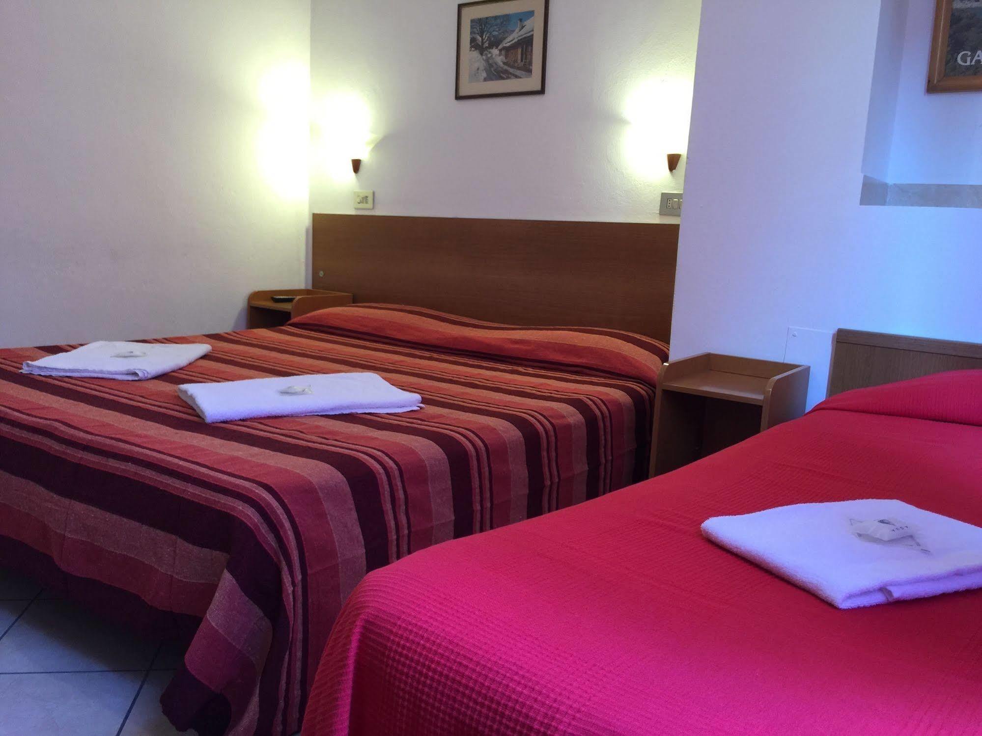 Hotel Adelchi Milan Exterior photo
