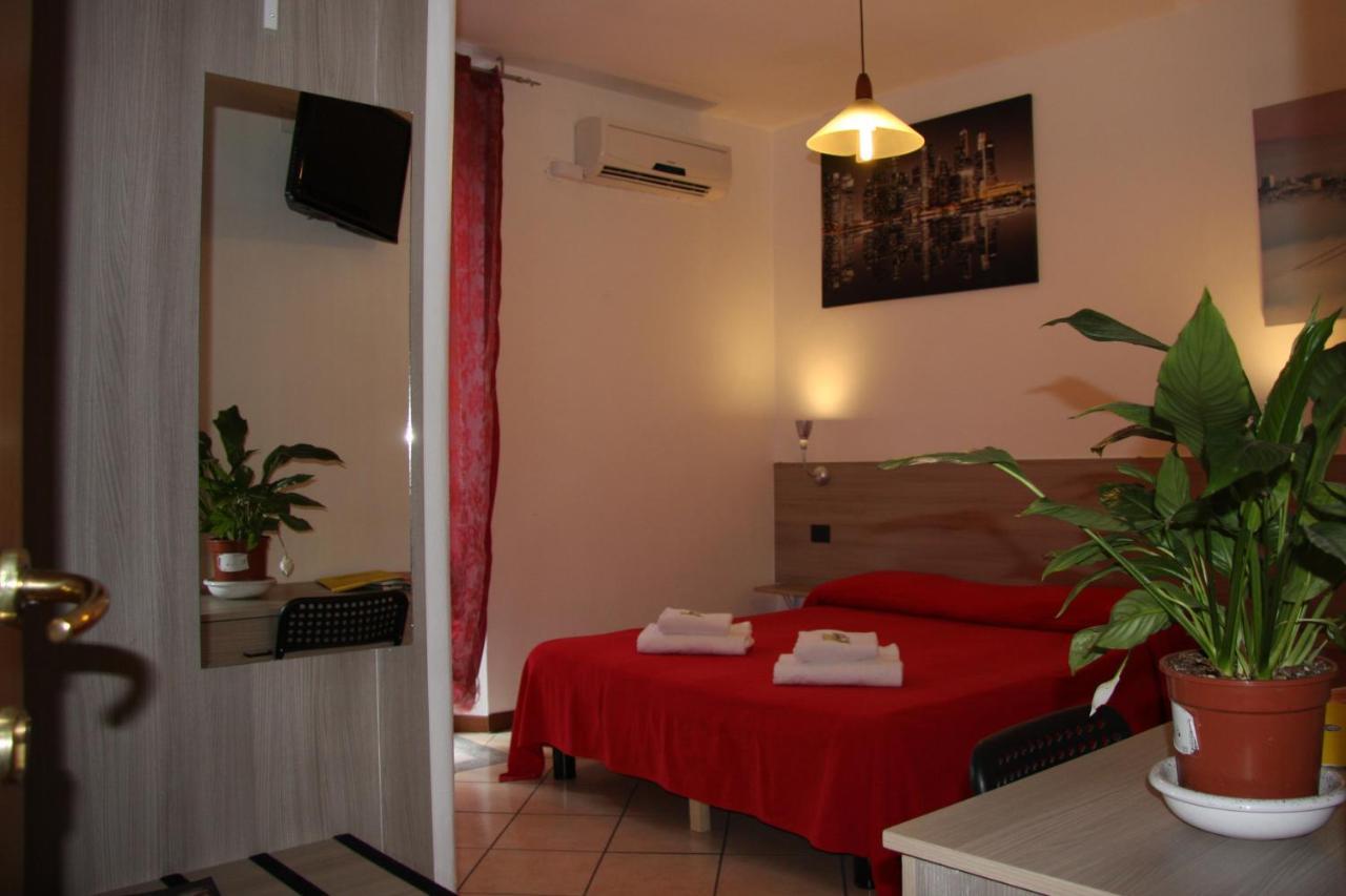 Hotel Adelchi Milan Exterior photo